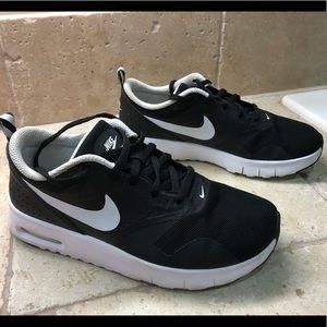 Kids Nike’s Worn Once